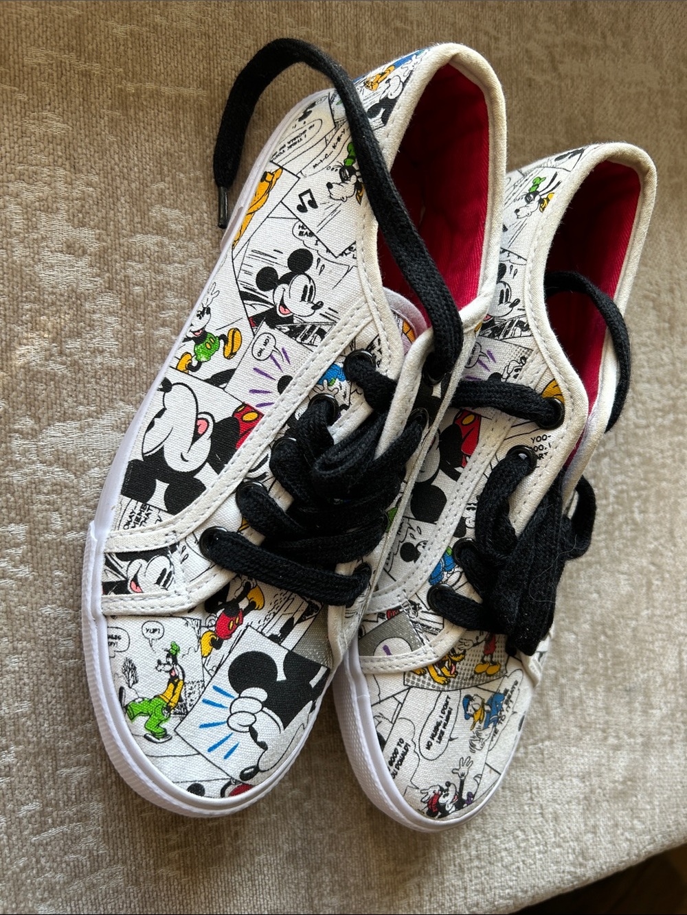 Mickey Mouse Comic Print Kids Sneakers - White/Black